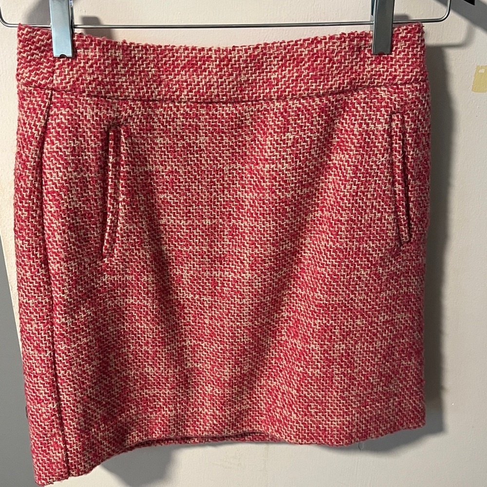 Banana Republic Pink textured mini skirt